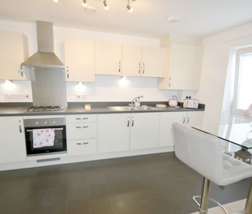 Huxley Drive, Oxted, RH8 - Photo 6