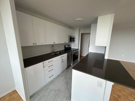 Yorkwoodsgate Apartments - Photo 2