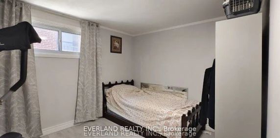 218 Fairglen Avenue #lower l , - Photo 2