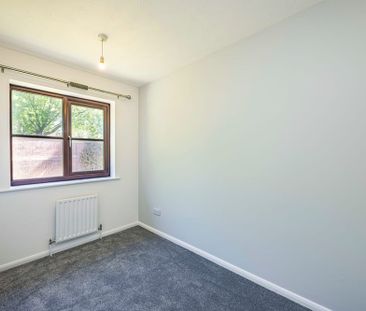 Bedarra Grove, Lenton, NG7, Nottingham - Photo 3