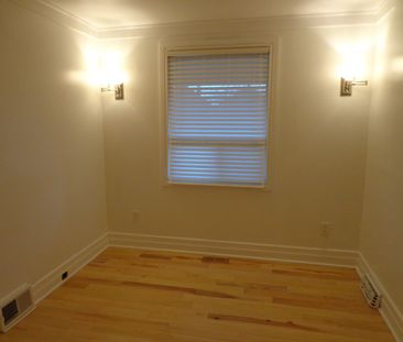 For Lease - 212 Mcanulty Boulevard, Hamilton, Ontario - Photo 3