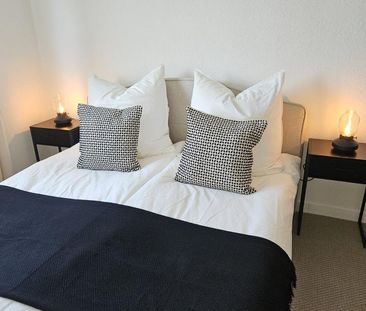 ** Helle, voll möblierte 3 Zimmer (Ferien-) Wohnung mit EBK am Yach... - Foto 5
