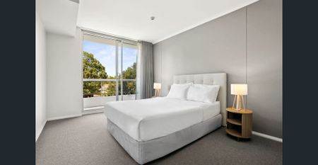 Sophisticated entertainer with supreme harbour views - Photo 5