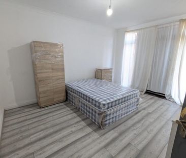 1 bedroom semi-detached house to rent - Photo 4