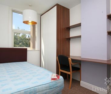 4 bedroom terraced house to rent - Photo 5