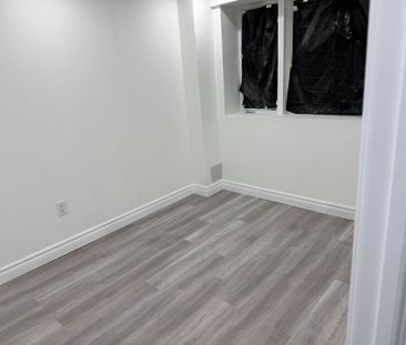 For Lease - 387 Tennant Circle, Vaughan, Ontario - Photo 6