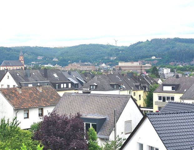 Große, helle 2-ZKB-Wohnung mit Ausblick über Triers Norden, in Kürenz - Photo 1