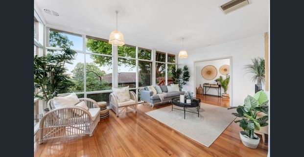 Your Comfortable Living with Convenience - Photo 1