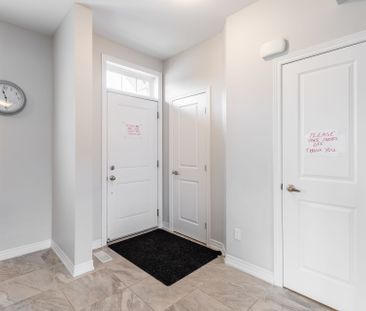 For Lease - 2314 Natasha Circle, Oakville, Ontario - Photo 5