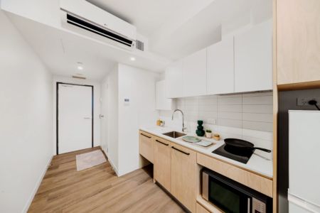 Private Studio Silver - Photo 4