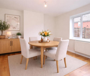 3 bedroom semi-detached house to rent - Photo 2