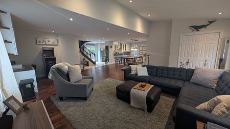 For Lease - 247 Poplar Avenue, Tay, Ontario - Photo 3