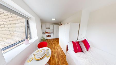 Studio to rent - Photo 5