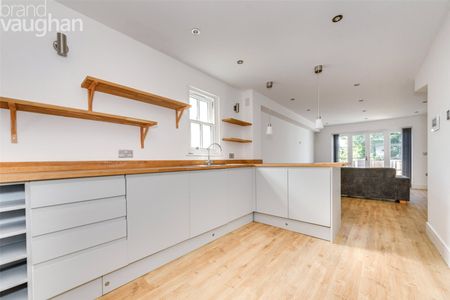 4 bedroom house to rent - Photo 2
