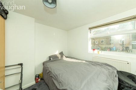 1 bedroom terraced house share to rent - Photo 2