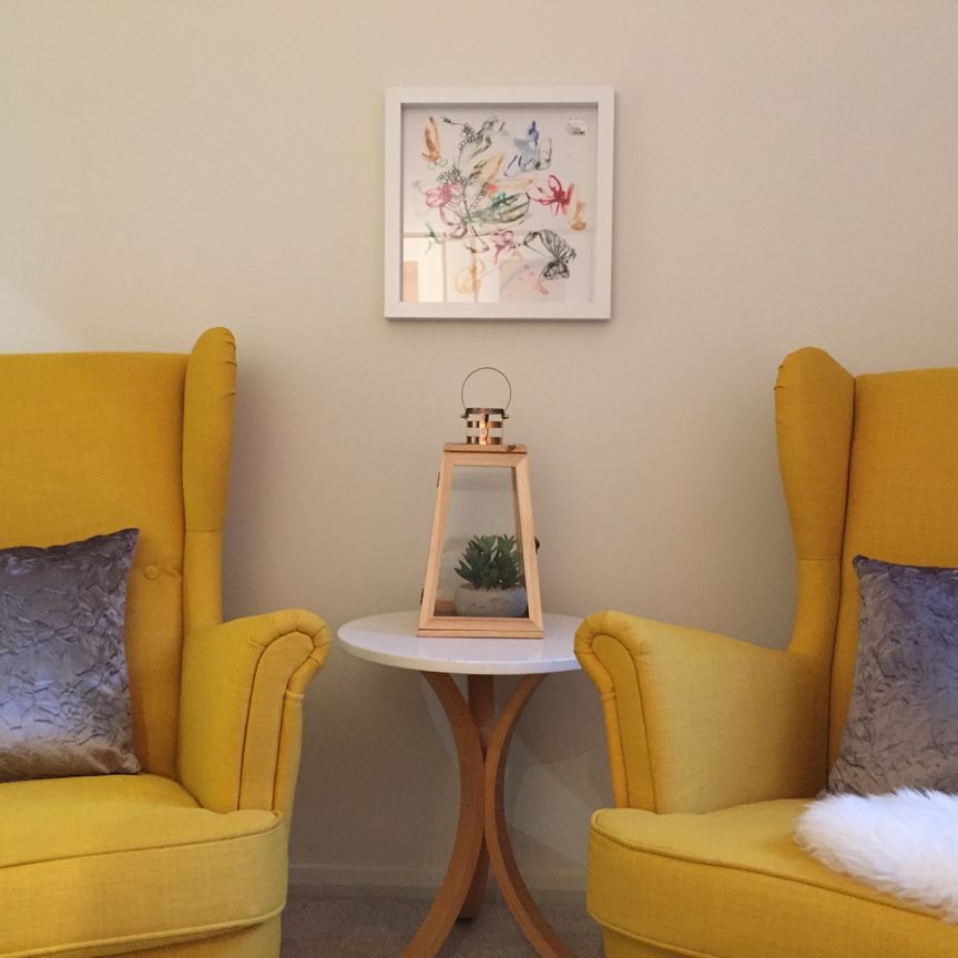 High-End Boutique Accommodation for Working Professionals 4 - Photo 1