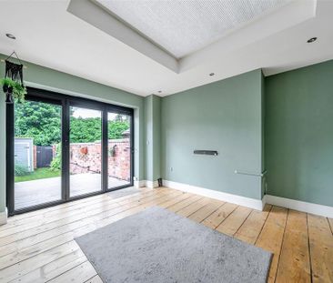 4 bedroom townhouse to rent - Photo 1