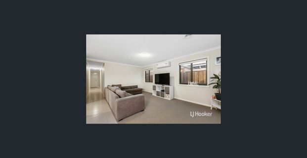 A Contemporary Sanctuary in the Heart of Weir Views! APPLICATIONS NOW OPEN - Photo 1