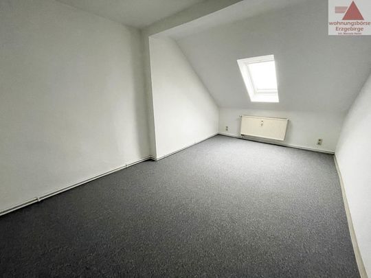 Neue Fußböden! Gemütliche Dachgeschosswohnung in ruhiger Lage von Aue - Foto 1