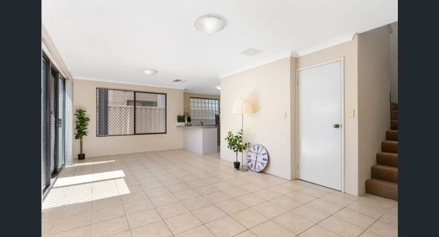 Master Room. Modern House. Top Locale. Walk to everything! Couple Allow! - Photo 1