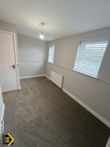 2 bedroom end of terrace house to rent - Photo 5