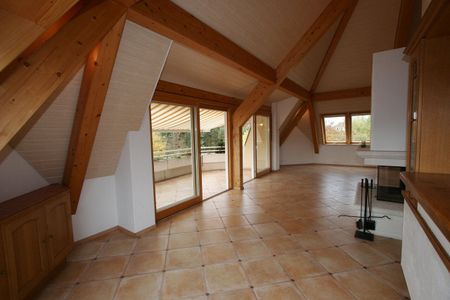 Duplex/two-level - Photo 3