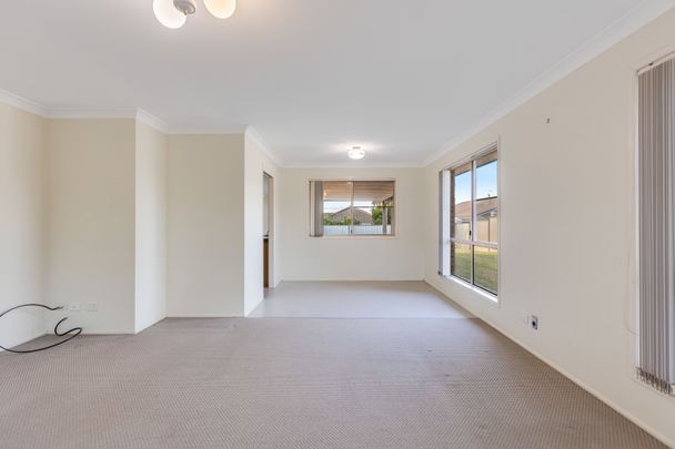 27 Bouganvillea Drive - Photo 1