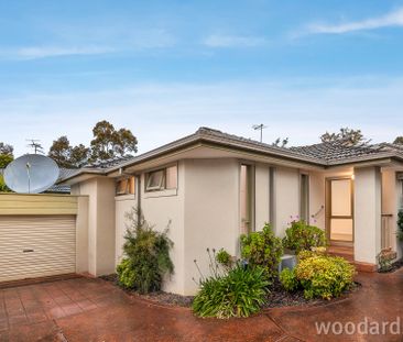 LOVELY UNIT IN A SUPERB LOCATION - Photo 4