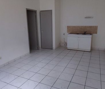 Location Appartement 3 pièces 42m² LA FERTE MACE 61600 - Photo 2