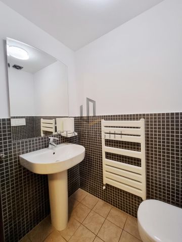 Splendid ground floor with private garden For Rent - Fotografie 5