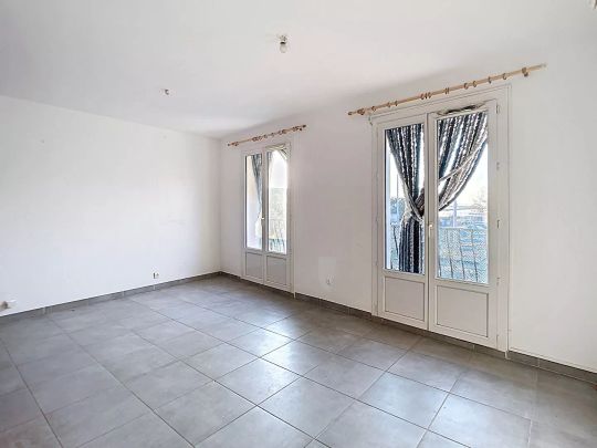 Maison de ville 2 pièces entièrement rénovée - Photo 1