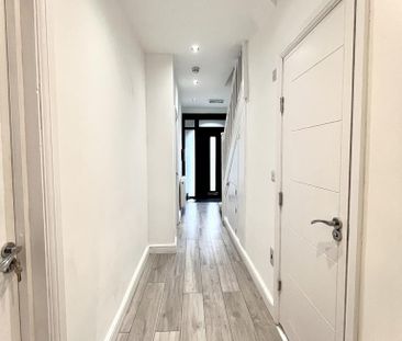 1 bedroom in a house share to rent - Photo 6