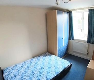 4 bedroom house to rent - Photo 3