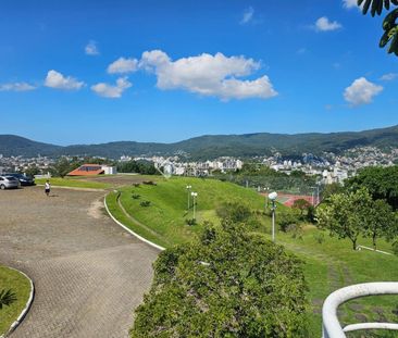 Casa com 4 quartos e 585m² para alugar em Trindade, Florianópolis. - Foto 4