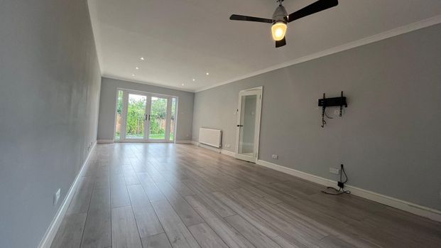 Wharf Road, Berkshire, TW19 - Photo 1