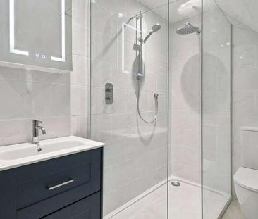 Mallards, Frieth, Henley-on-thames, Buckinghamshire, RG9 - Photo 3