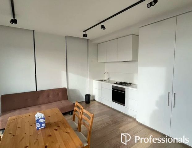 Modern and stylish 2 Bedroom home (Fully furnished) - Photo 1