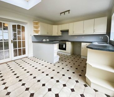 Newtown Road, Denham, Uxbridge, UB9 - Photo 6