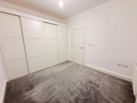 Avenue Court, Camberley, Surrey, GU15 - Photo 3