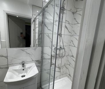 Studio to rent - Photo 6