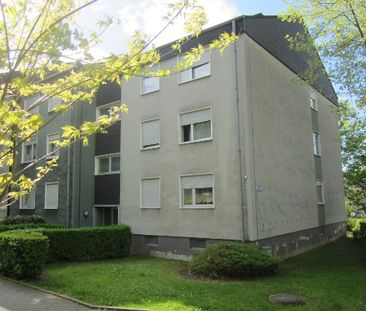 Demnächst frei: Große Erdgeschosswohnung - Photo 1