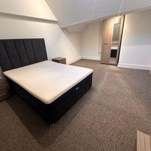 2 bedroom apartment to rent - Photo 2