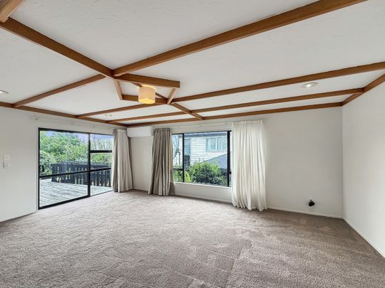 Spacious 3-Bedroom house in Prime Sandringham Location - Photo 1