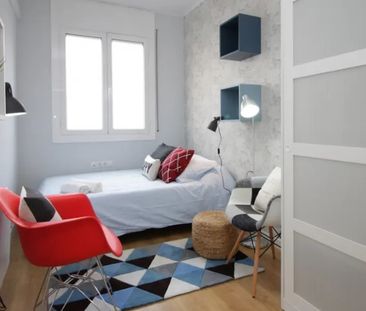 Avinguda de la Riera de Cassoles, Barcelona, Catalonia 08012 - Photo 4