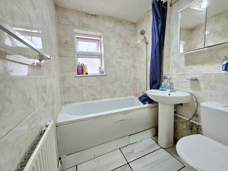 Studio Flat, Stanley Street, LU1 - Photo 5