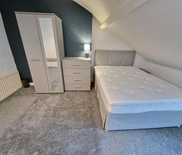 1 bedroom in a house share to rent - Photo 5