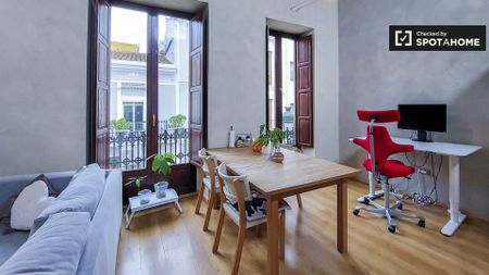 valencia, Valencian Community 46011 - Photo 3