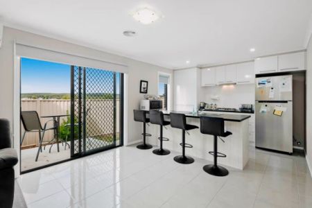 3 Bed, 2 Bath - Photo 5