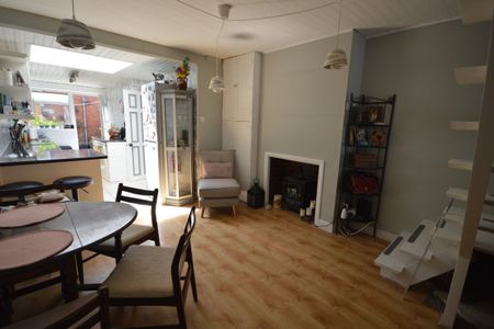 Coldharbour Lane, SALISBURY - Photo 2