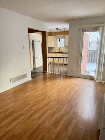 For Lease - 96 Port Royal Trail, Toronto, Ontario - Photo 4